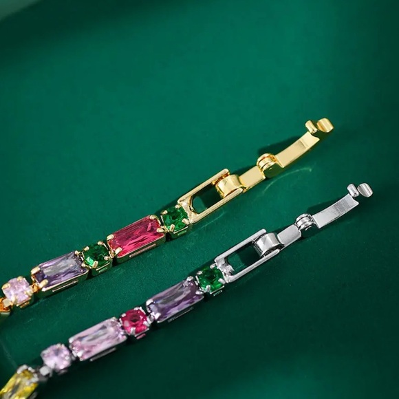 Gold stainless Steel Tennis Bracelet with Sparkling Cubic Zirconia - Picture 3 of 3